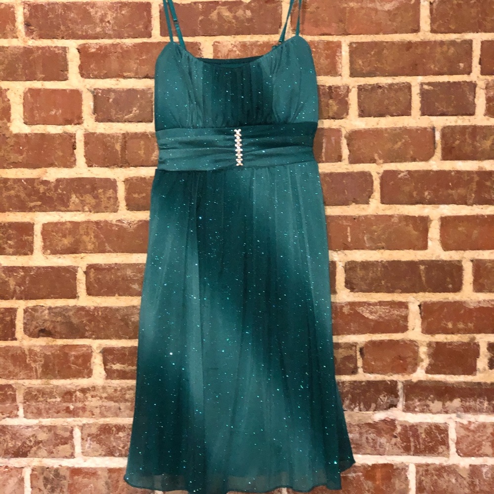 Junior’s Semi-Formal Dress